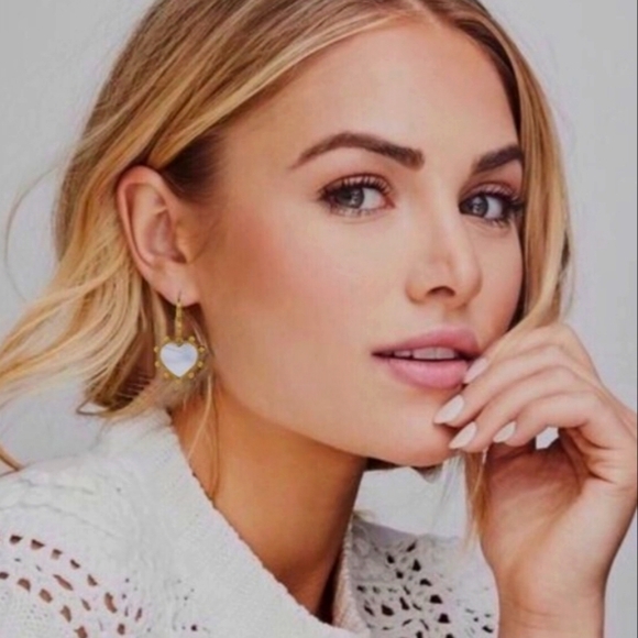 TORY BURCH Mother of Pearl Heart & Logo Pendant Necklace/Earrings - Picture 3 of 5